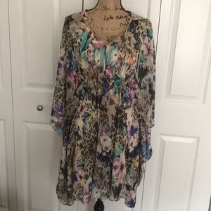 Beautiful & Flowy JLO Dress/Tunic